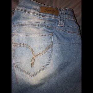 Size 16W Royalty wanna better butt jeans